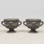 1738 8104 Trädgårdsurnor